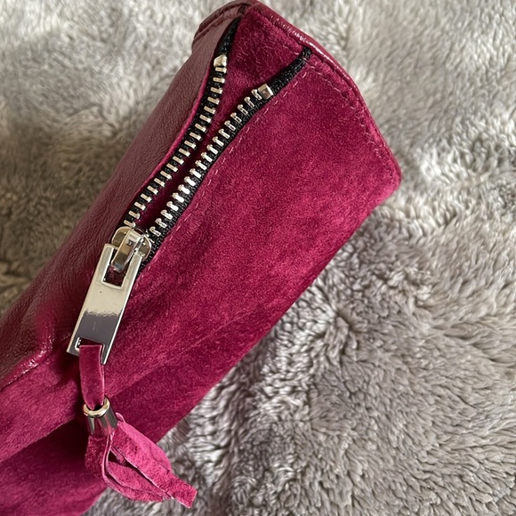 Leather and Suede Burgundy Hand Gloves With Tassels - Picture 3 of 7